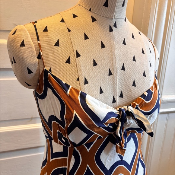 Sezane Editions …Prom Glam!
70s Glam Lois dress, Geometric Maxi
Size 34🪩 - Picture 10 of 16